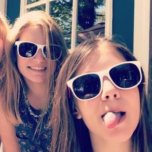 Meet your Posher, Olivia